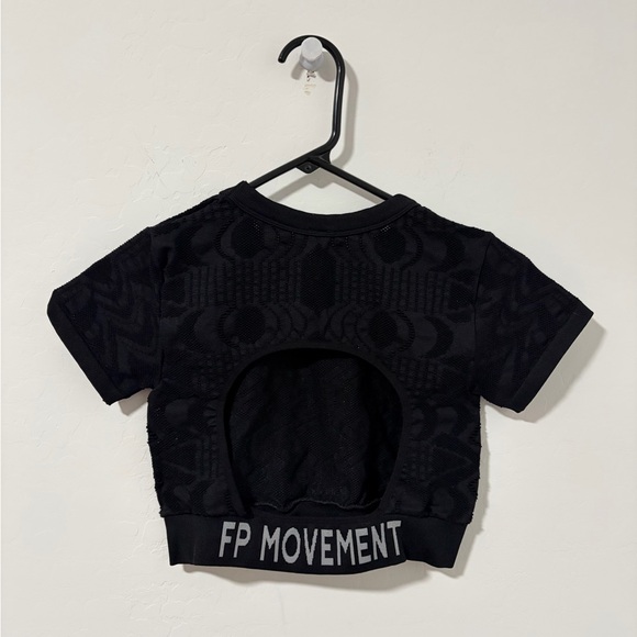 New FP Free People Movement Women's Run The Distance Baby Tee Size XS / S - Picture 3 of 4